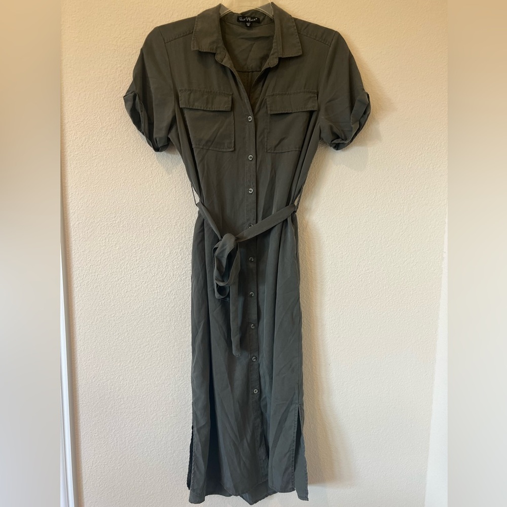 Velvet Heart Army Green Midi Button Belted Dress - Size M